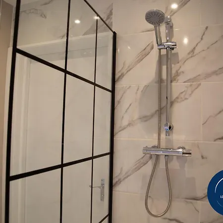 1 The Bookies Modern Apartment, Location Апартаменты